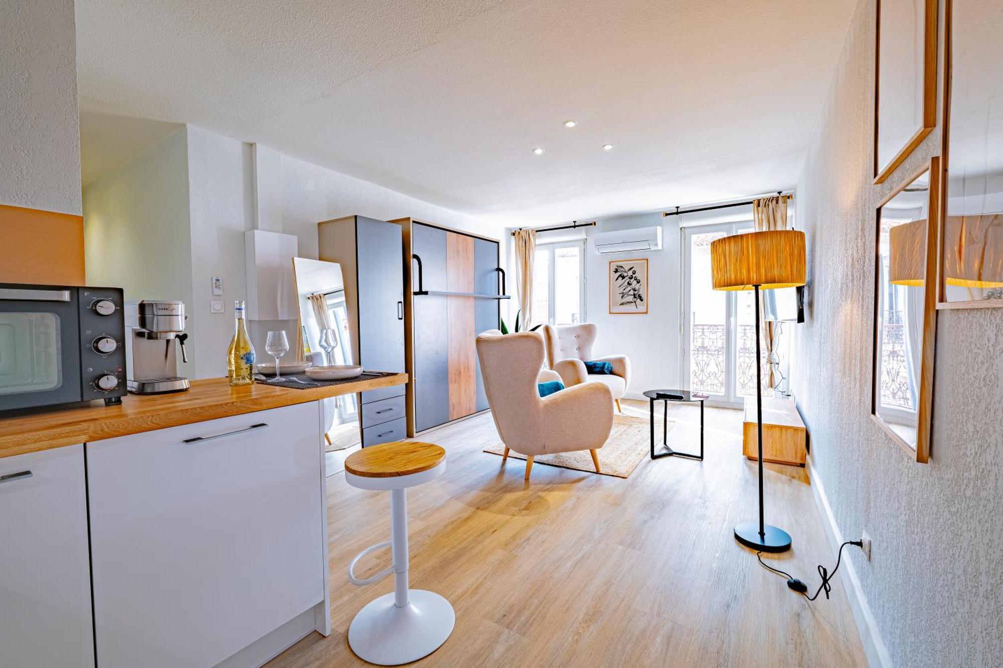 Les Du Castillet Apartment *